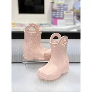 [하프클럽/크록스]크록스 핸들 잇 레인 부츠 키즈 콰츠 (211056-6UR / 211052-6UR)