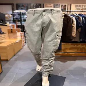 [팀버랜드] 팀버랜드 A41DF DH5 남성 트윌 카고 스트레이트 팬츠 아이보리