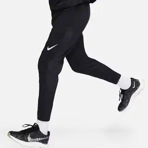 [나이키] 에어로스위프트 DF ADV 러닝/남성긴바지 FN3362-010 [AS 가능한 국내매장]