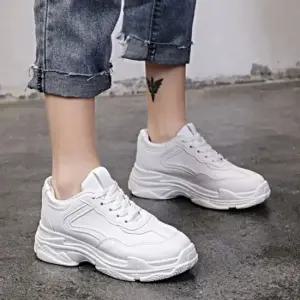 기본 베이직 흰색 여자 운동화 캐주얼신발 데일리룩 단화 슬립온 로퍼