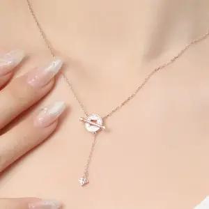 비쥬홀릭) 실버925 골드도금 문라인 토글바 목걸이 패션목걸이 은목걸이 925목걸이