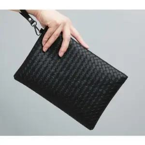 남성 스트랩 포켓 파우치 클러치백 손가방 일수가방 남자손가방 남자파우치 남자파우치백