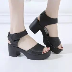 여자 통굽 키높이 안정감 착화감 키높이 찍찍이 샌들 여성샌들 키높이샌들 통굽샌들