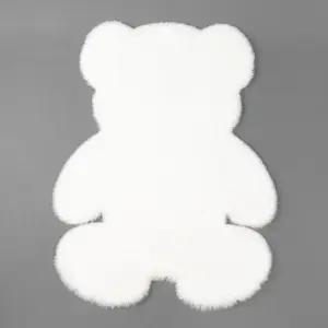 거실러그 포근한 화이트 곰돌이 60X80cm 장모 러그 카페트 소형러그