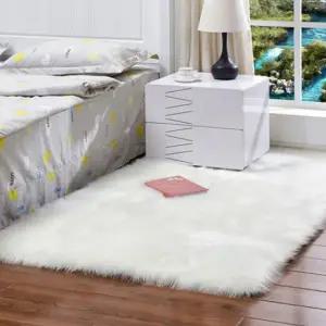 거실러그 화이트 직사각형 장모 러그 60X120cm 포인트 카페트 소형러그