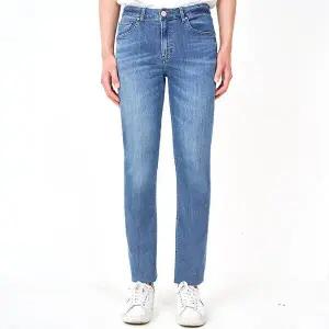 [게스] 남성 청바지 릴렉스 테이퍼 다크블루 ML1D1045