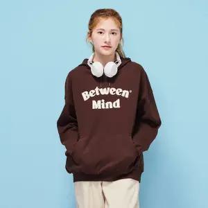 [에꼴리에] 여자 봄이월 루즈핏 아치레터링 후드티(25C0452)