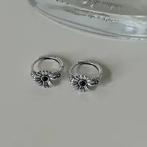 실버925 원터치 링 유화 데이지 꽃귀걸이