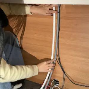 유연한 휘어지는 선정리 전선몰딩 쫄대 D형 그레이