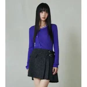 [에고이스트]언발 네크 레터링 자카드 슬림 니트 EP4KL061_DG