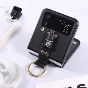 3 크라운 갤럭시Z플립4 골드링케이스 큐빅베어 썸데이