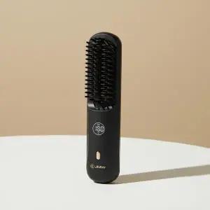 [셀러허브]JMW 볼륨온 무선 브러쉬 고데기 (S46164315)