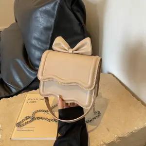 여사친 리본 스퀘어백 스윗소녀 크로스백 체인 멀티 미니립스틱 인기급상승 미니백 OOTD5