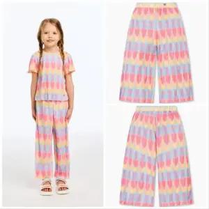 [갤러리아] 베네통키즈(26S) 레인보우보드레플리츠팬츠 QAPT03631PK