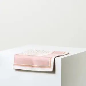 [헤지스](대구신세계)[24SS][SILK100%] 핑크 헤리아토 사각 실크 스카프 HISC4E603P2