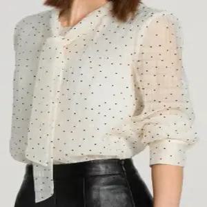 시어 타이넥 블라우스 SWWBLP11010