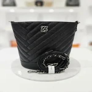 [루이까또즈] 루이까또즈 여성 버킷백 HS1QT10BL