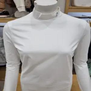 [모다아울렛][루이까스텔]여성 목뒤포인트 터틀넥 이너티셔츠7LOTS307W