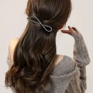 여성 올림 반묶음 머리 헤어클립 쁘띠머리핀 액세서리