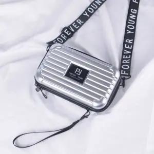 하드 미니 캐리어 트래블 파우치 크로스백