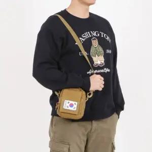 패션 작은 메신저백 밀리터리 쇼퍼백 베이지 가방 서바이벌가방 등산보조가방