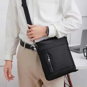 남성 숄더 크로스백 심플 포켓 미니 파우치 수납 가죽 미니크로스백 남자크로스백
