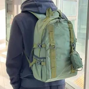 남성 여행용 백팩 헬스 대학생 직장인 가방 카키