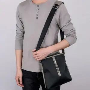 남자 방수 미니크로스백 오피스룩 가방 회사 출퇴근