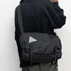 남녀 공용 캐주얼 패션 가방 검은색 메신저 크로스백