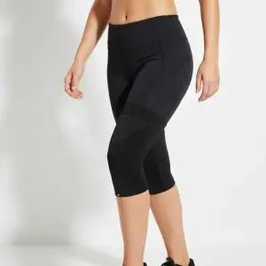 CEP WO615F 미드 서포트 니 슬리브 블랙