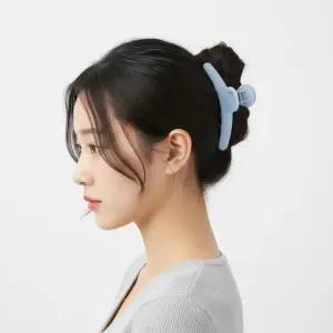 SS25 여성 라지 스냅 헤어핀 460PT6CSY 07JP