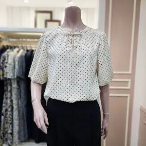 o 펍 도트 블라우스 B4B5B434_DG