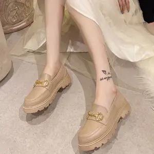 [하프클럽/]여자 골드체인 가볍고 봄 모던 가을 통굽로퍼 여름