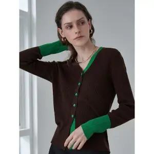 [하프클럽/]포인트 배색 소프트 브이넥 가디건 LN03CD770