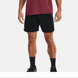 [언더아머](대전신세계)1362289-001 블랙 엘리베이티드 우븐 쇼츠 반바지 8인치