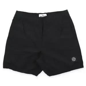 디몬트 스톤 남성 로고 패치 나일론 메탈 포켓 스윔팬츠(블랙) L1S15 B100004 S0043 V0029