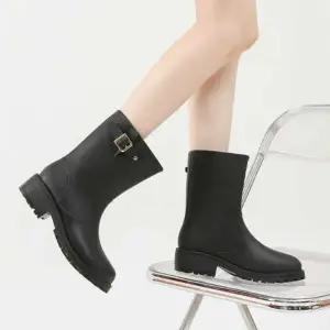 여성 버클 부츠 키높이 발목 장화 여성 부츠 통굽 솔리드 캐주얼 데일리 장마철 웨스턴 고무 미들 방수