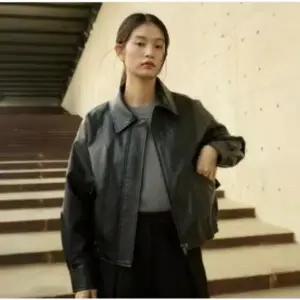 코어 어센틱 FAUX 레더 블루종