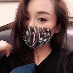 빤짝이마스크 시스루 얼굴커버 큐빅마스크 빨아쓰는마스크 보석마스크 패션마스크 커버마스크 클럽마스크