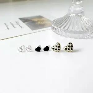 [셀러에이드]체커보드 체크 미니 귀걸이 세트 3pcs 트렌디한패션악