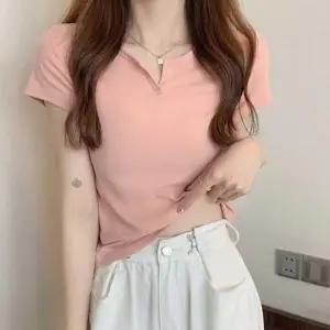 여자 여름 데이트 룩 캐주얼 반팔 무지 트임 티셔츠