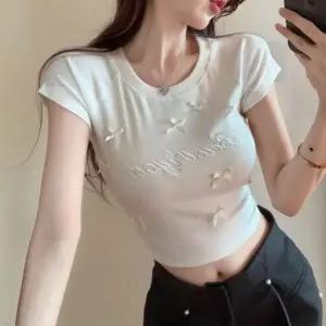 여성 여름 큐티 레터링 자수 리본 크롭 반팔티셔츠