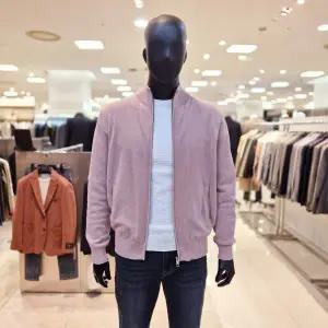 [바쏘](마산점)핑크 컬러 면 스판 집업 남성 가디건