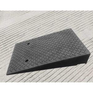 출입구 차량 진입판 발판 차량진입판 단차 주차턱 경사판