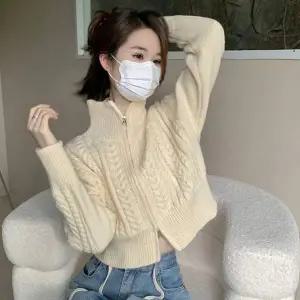 3컬러 WG36XV88 투웨이지퍼 슬림라인 하이네 크롭 니트가디건