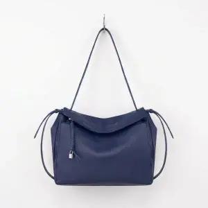 LOEUVRE Trapeze Shoulder Medium FA6SB344-KB