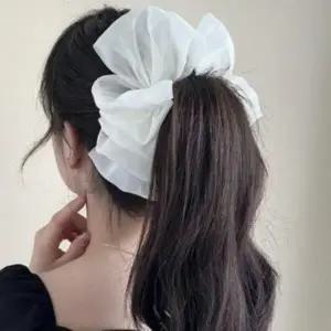 여성 풍성한 일상복 샤이니 헤어핀