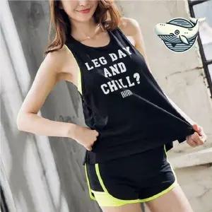 편안한 운동용 민소매 블랙 나시 여자 요가복