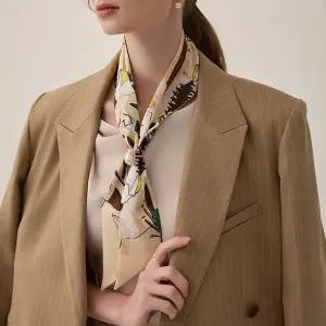 [세인트메리][ 박신양 x SAINTMARI ] 당나귀 트윌리 실크 스카프(beige)