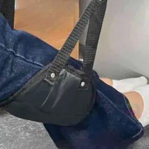 ( )여행용 발해먹 여행용발걸이 사무실발받침대 다리받침대 기내발받침 발받침용품